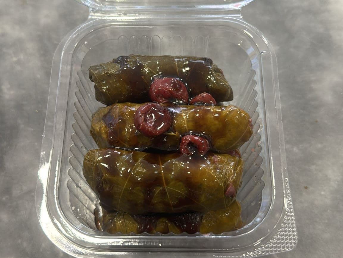 Vişneli Yaprak Sarma — Florya Meze Evi